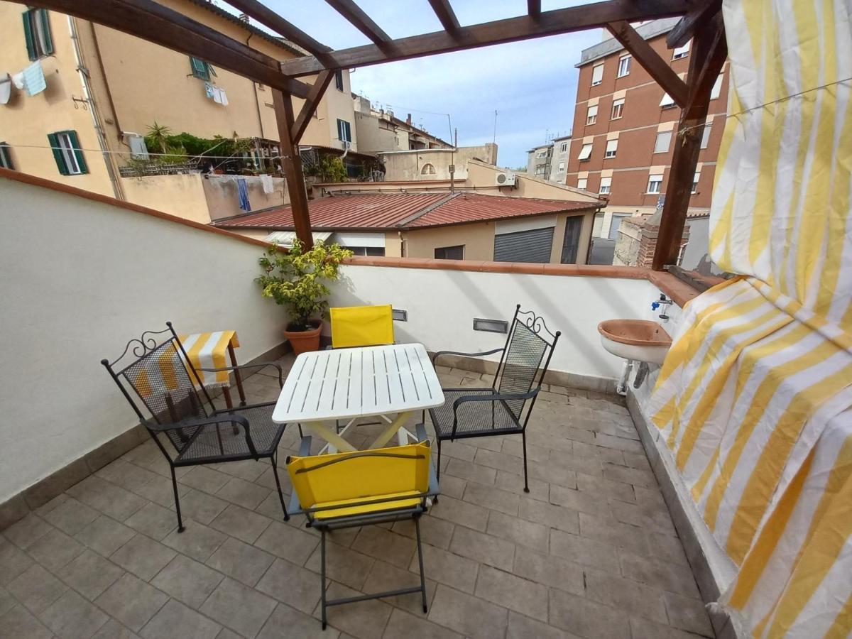 "La Casita", 2 Floors Apartment, Private Parking 1 Car Or 2 Bikes, Air-Cond And Terrace Livourne Extérieur photo